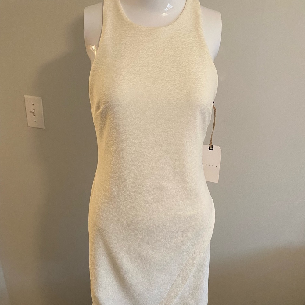 NWT- Leith stretch crepe dress in white